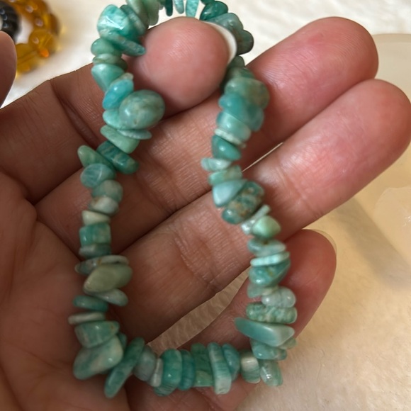 NEW Natural Amazonite Chip Stretch Bracelet - Picture 4 of 6